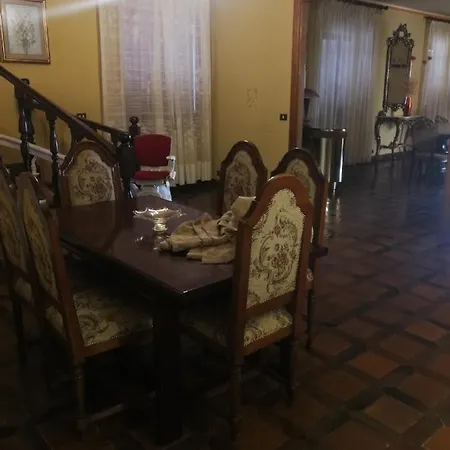 Rita Guest house *